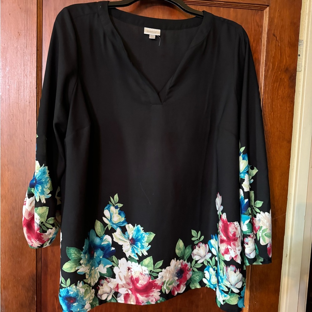 Avenue Floral Black Women's Top